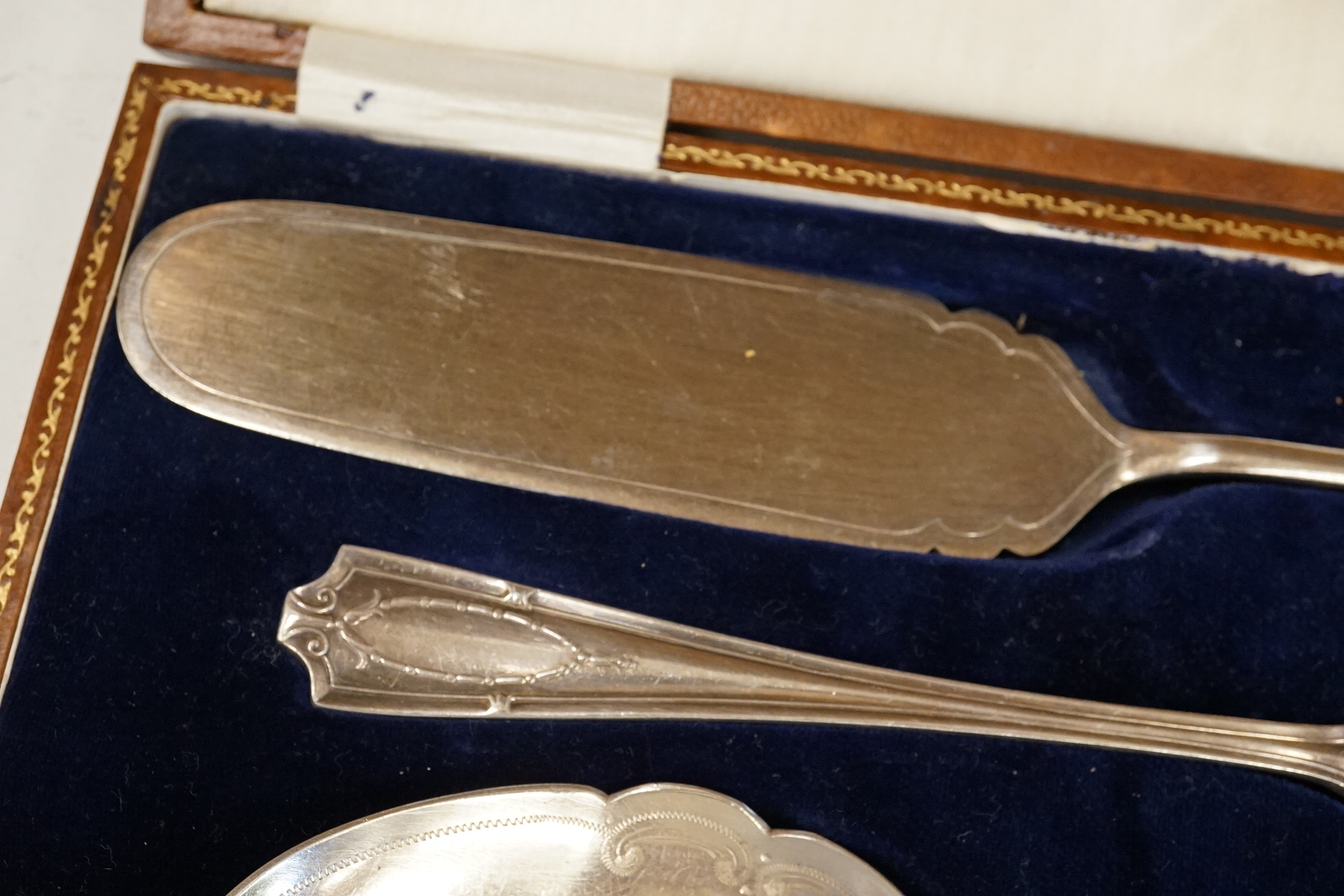 A small collection of assorted plated wares